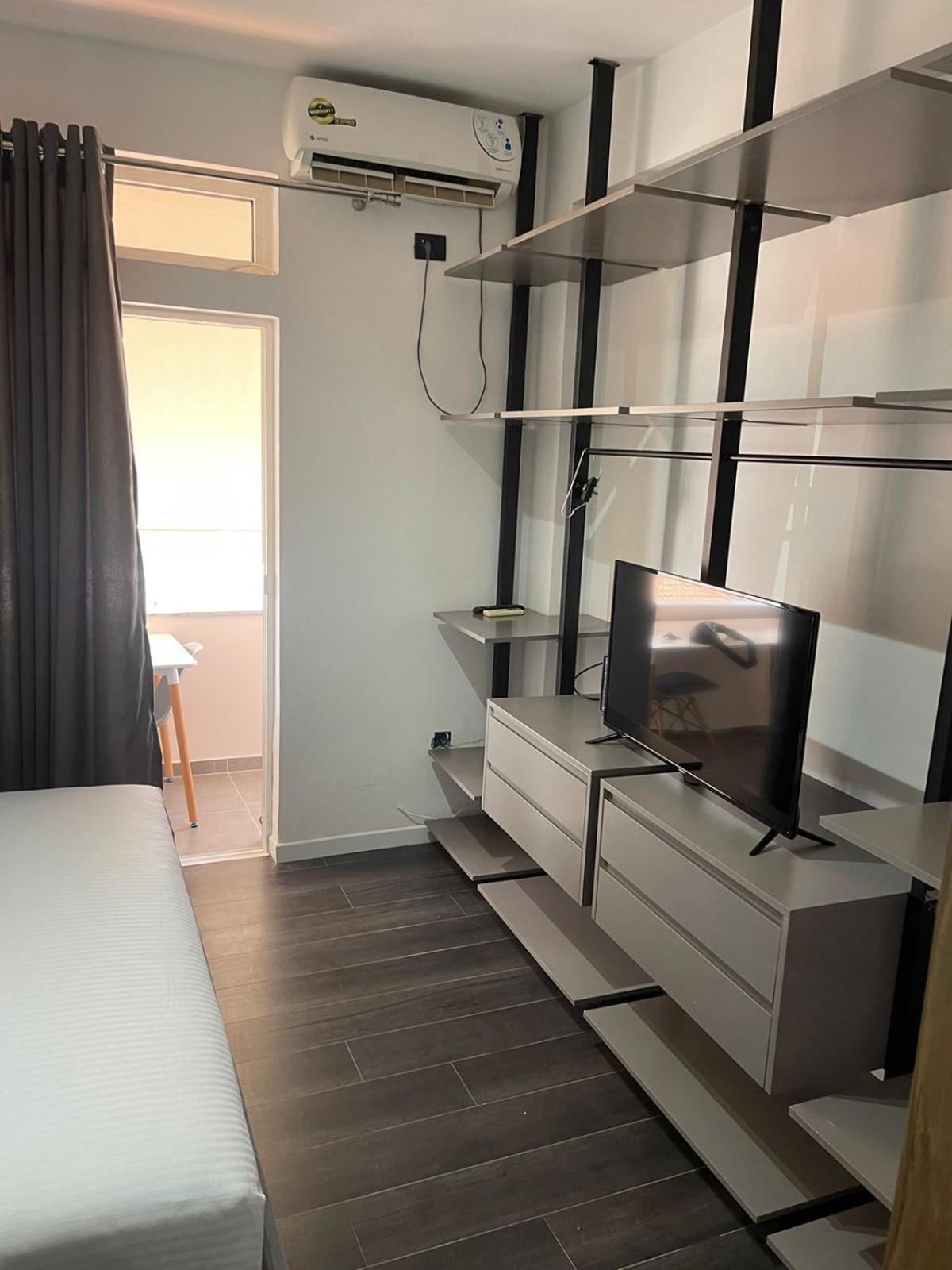 Aries Apartments Саранда Екстер'єр фото